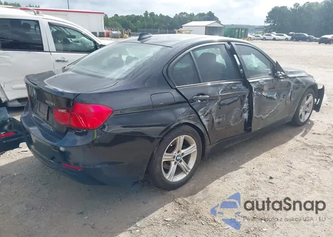 2013 BMW 328 z USA, uszkodzony, nr VIN WBA3A5G50DNP26522